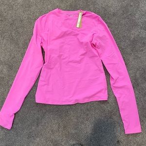 SKIMS FITS EVERYBODY LONG SLEEVE T-SHIRT | NEON ORCHID × 1
NEON ORCHID / M. Pink